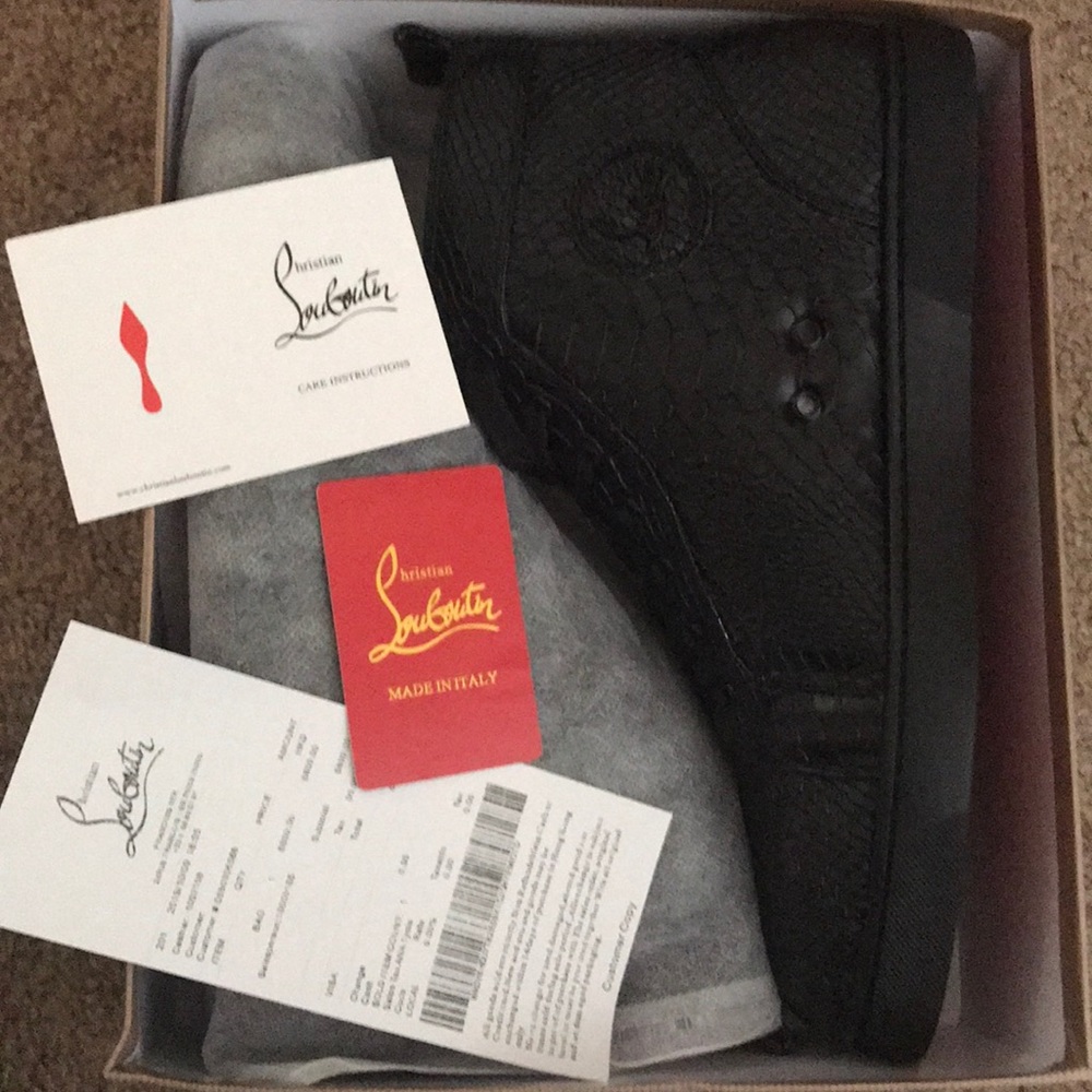 Sales only for today 🛑 Louboutin sneakers 👟